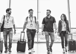 Grupo de empresários brasileiros viajando para feira de negócios nos EUA com visto americano B1